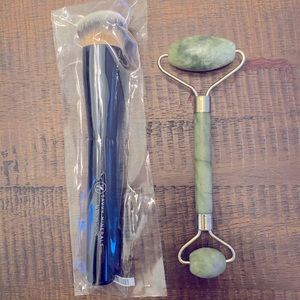 Makeup brush and skincare tool: